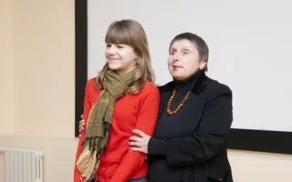 В Севастополе открылась выставка керамической живописи