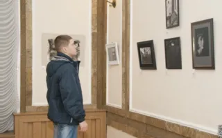 В Севастополе открылась ежегодная выставка лучших фотографий фото-клуба «Бриг»