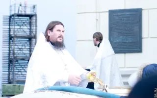 Севастопольцы традиционно искупались в водах Чёрного моря на Херсонесе на Крещение Господне