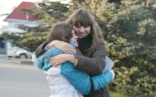 В Севастополе в Международный день объятий состоялся флэшмоб «Обниму даром»