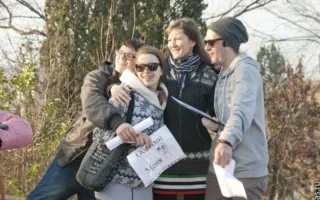 В Севастополе в Международный день объятий состоялся флэшмоб «Обниму даром»