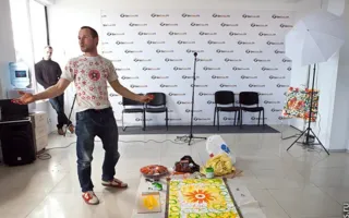 Открылась выставка абстрактных картин Кирилла Булатова