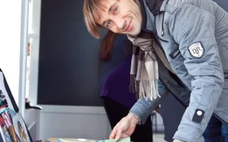 Открылась выставка абстрактных картин Кирилла Булатова