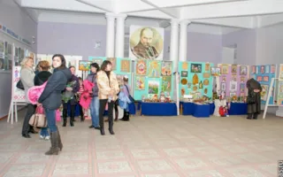 Разнообразие творческих направлений показали юные авторы на выставке, посвящённой Дню Соборности Украины