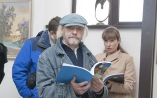 Открылась персональная выставка симферопольской художницы Елены Молчановой-Дудченко «Севастопольские встречи»
