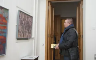 В Севастополе открылась персональная выставка картин абстракциониста Геннадия Якшина