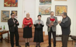В Севастополе открылась персональная выставка представителя крымской школы живописи Николая Карпова
