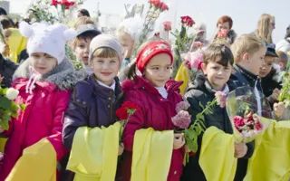 Три тысячи школьников Севастополя принесли клятву верности городу