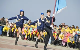 Три тысячи школьников Севастополя принесли клятву верности городу