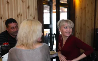 На первом фестивале шашлыка не только угощали мясом, но и поили хреновухой