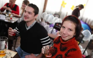 На первом фестивале шашлыка не только угощали мясом, но и поили хреновухой