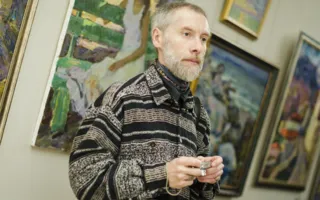 Живописные путешествия Алексея Чеботару на его персональной выставке в Севастополе 