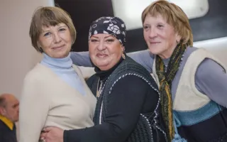 Абстрактная живопись в кафе «Момо»