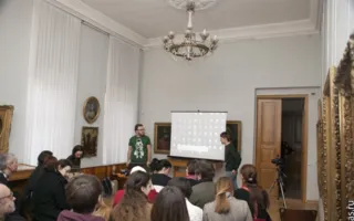 В Севастополе состоялась лекция с представителем современного искусства — харьковским художником Романом Мининым