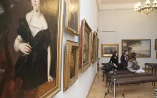 В Севастополе состоялась лекция с представителем современного искусства — харьковским художником Романом Мининым