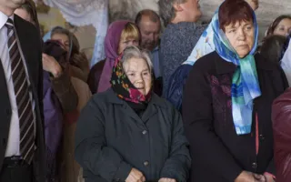 Возвращение святыни в память храма «Всех скорбящих Радость», выкупленных на западном аукционе