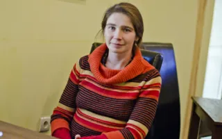 В Севастополе открылась очень эмоциональная выставка графики Кати Луганской