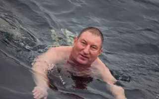 На пляже Хрустальный «моржи» продемонстрировали свою силу, красоту и выносливость