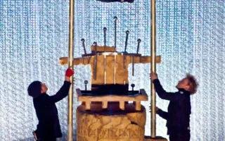 «Чудесариум» от иллюзионистов братьев Сафроновых не обошелся без фокуса со стриптизом