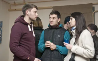 Выставка современного искусства в пропорции шесть абстракций Коваленко к семи графическим образам Грезиной