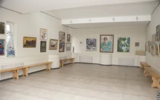 «Весенняя выставка» от женского коллектива Севастопольской городской организации Национального Союза художников Украины