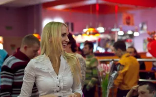 Девушки Севастополя отметили 8 Марта женским турниром по боулингу
