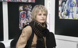 Бессознательная живопись американского художника Джейка Белла на его персональной выставке