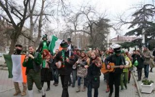В Севастополе любители кельтской культуры устроили парад в честь святого Патрика