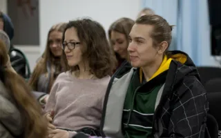 «Голубые горы или неправдоподобная история» — продолжение месяца грузинского кино в киноклубе «Киноварь»