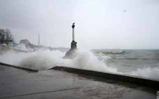 В Севастополе — «штормовое»!