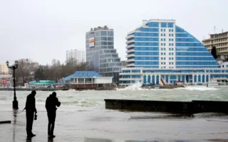 В Севастополе — «штормовое»!