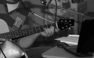 Вечер памяти, посвящённый лидеру группы «Nirvana» Курту Кобейну собрал самых преданных фанатов рок-звезды