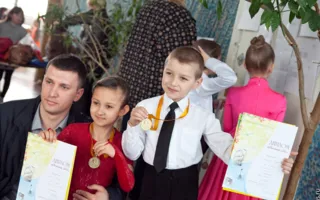 В Севастополе состоялся традиционный фестиваль бального танца «Весенний бал-2013»