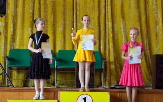 В Севастополе состоялся традиционный фестиваль бального танца «Весенний бал-2013»