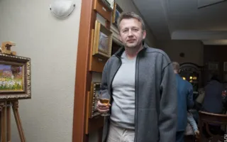 Камерная живопись на персональной выставке ялтинского художника Даниила Волкова в Севастополе