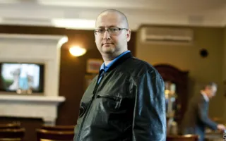 Камерная живопись на персональной выставке ялтинского художника Даниила Волкова в Севастополе