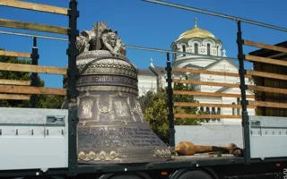 В Севастополе в Херсонесе встретили самый большой на Украине колокол