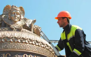 В Севастополе в Херсонесе встретили самый большой на Украине колокол