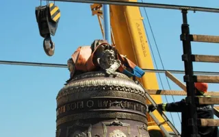 В Севастополе в Херсонесе встретили самый большой на Украине колокол