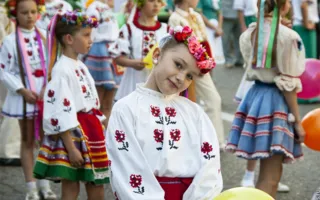 1 мая в Севастополе — традиционная праздничная демонстрация трудовых коллективов