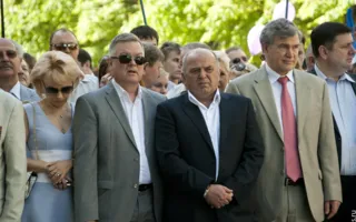 1 мая в Севастополе — традиционная праздничная демонстрация трудовых коллективов