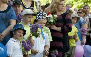 1 мая в Севастополе — традиционная праздничная демонстрация трудовых коллективов