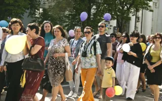 1 мая в Севастополе — традиционная праздничная демонстрация трудовых коллективов