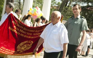1 мая в Севастополе — традиционная праздничная демонстрация трудовых коллективов