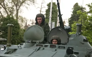 Ночная репетиция прохождения войск на параде в честь Дня Победы в Севастополе
