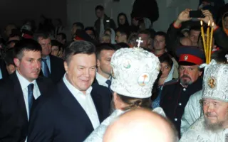 Севастопольцы в Херсонесе встретили светлый праздник Пасхи вместе с Президентом Украины
