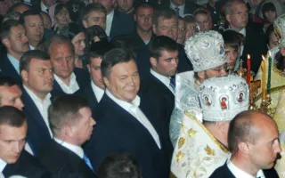 Севастопольцы в Херсонесе встретили светлый праздник Пасхи вместе с Президентом Украины