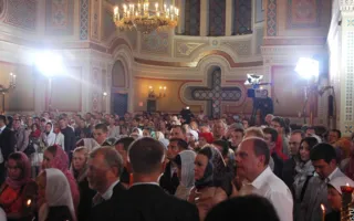 Севастопольцы в Херсонесе встретили светлый праздник Пасхи вместе с Президентом Украины
