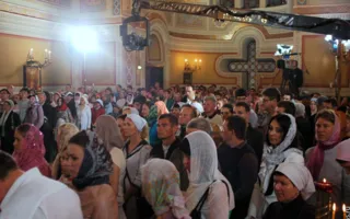 Севастопольцы в Херсонесе встретили светлый праздник Пасхи вместе с Президентом Украины