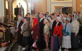 Севастопольцы в Херсонесе встретили светлый праздник Пасхи вместе с Президентом Украины